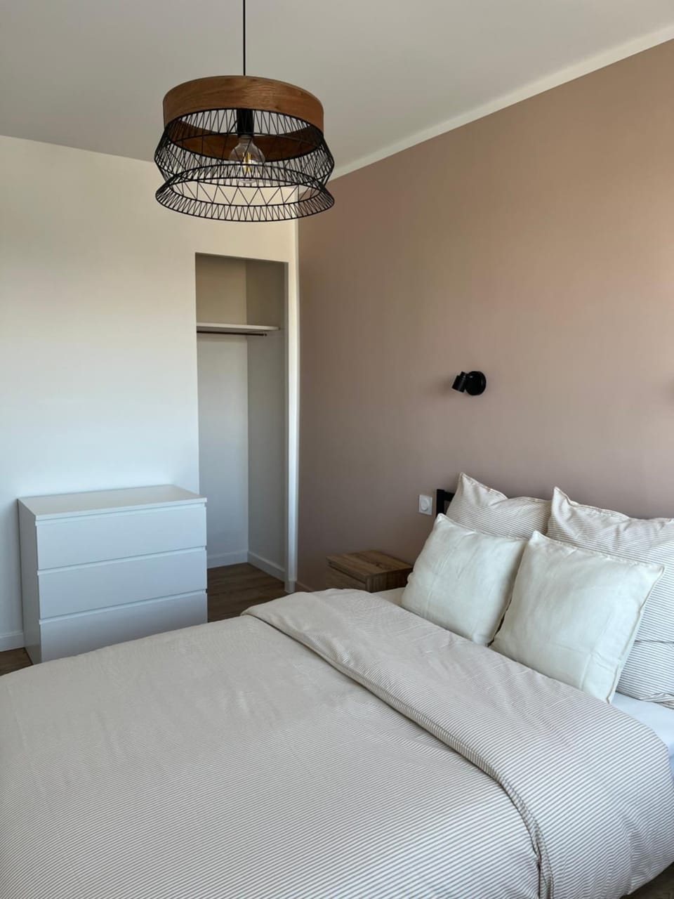 Bright apartment with panoramic views Dijon Apartment in Dijon