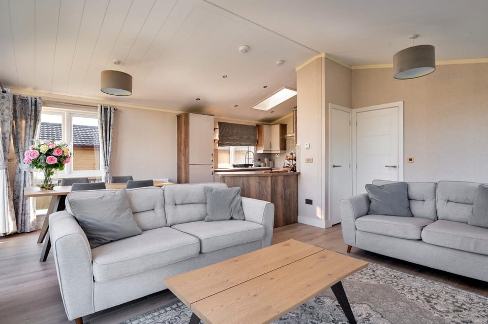 Communal lounge/ TV room, Living room
