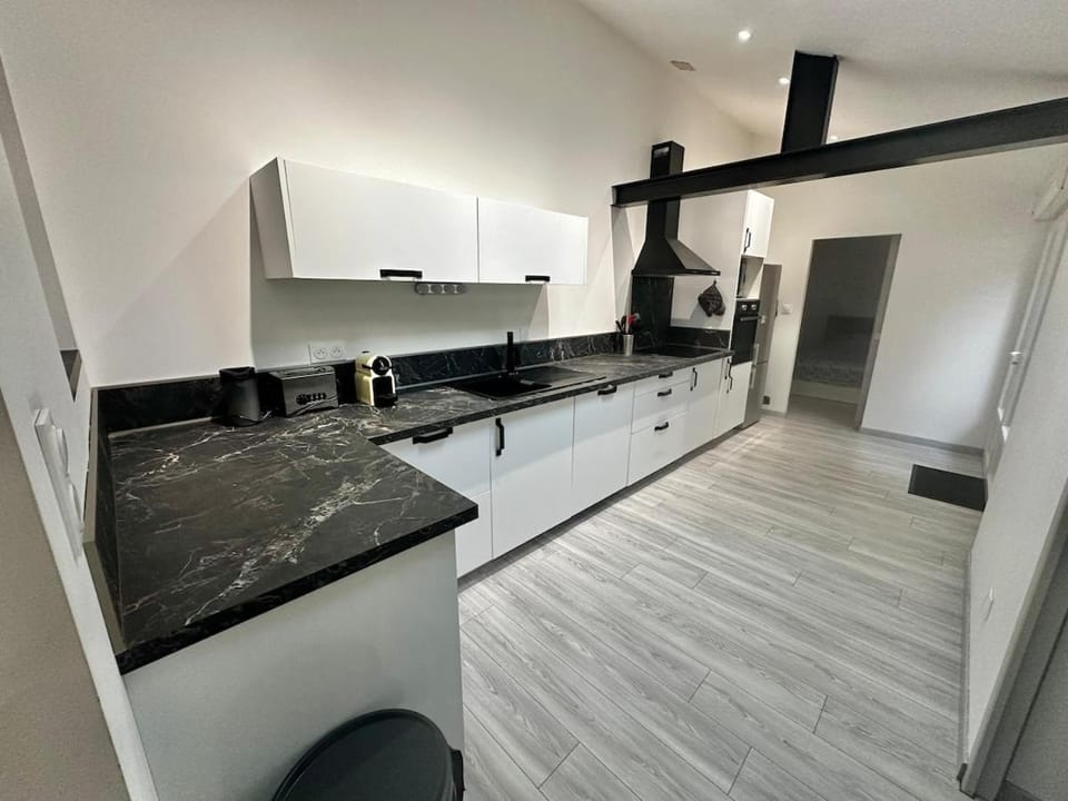 Coffee/tea facilities, Kitchen or kitchenette, toaster