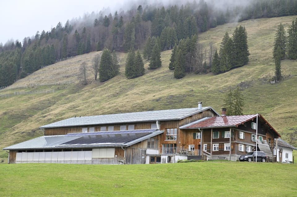 Property building, Spring, Day, Natural landscape, Mountain view