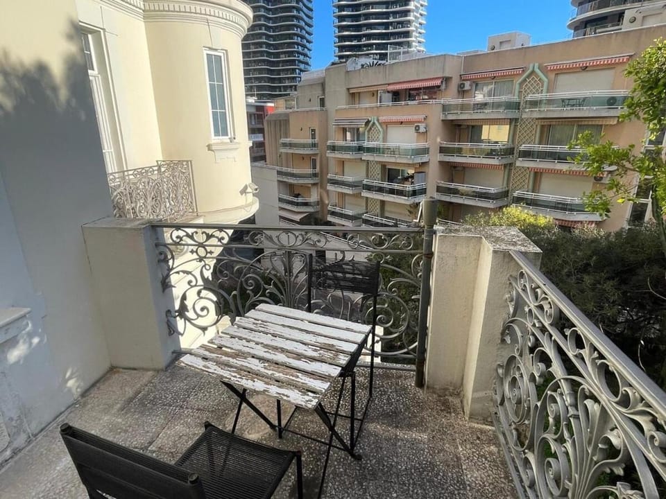 Quiet studio with balcony Apartment in Monaco