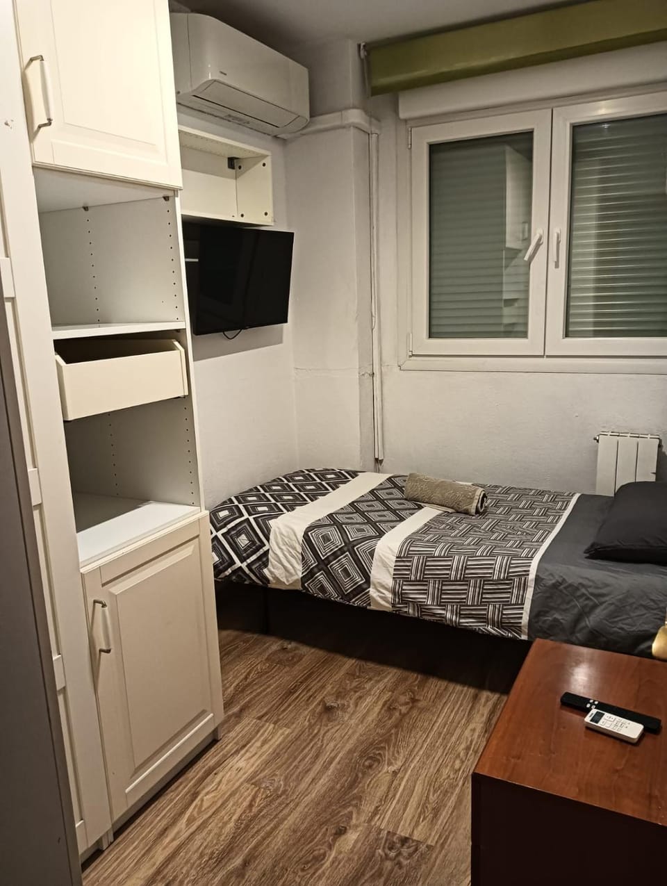 Apartamento en el centro encima de piscina Palafox Apartment in Zaragoza