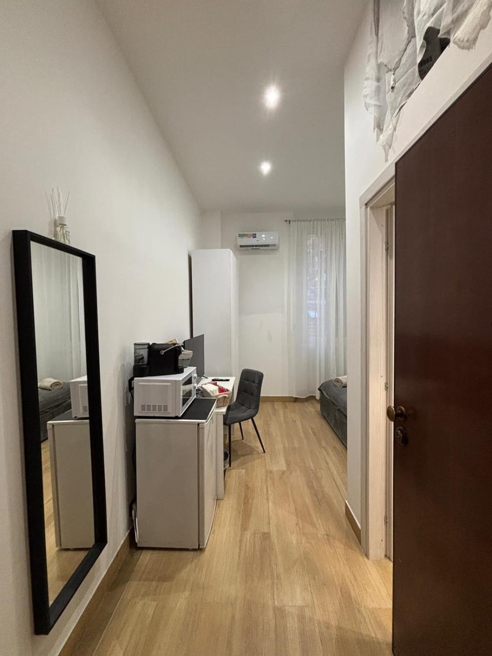 Plana Room Apartment in Milan