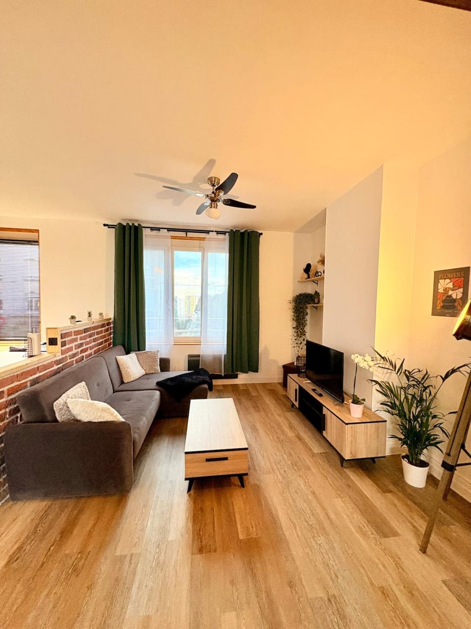 Bright loft-style duplex 6 people Dunkirk Apartment in Dunkirk