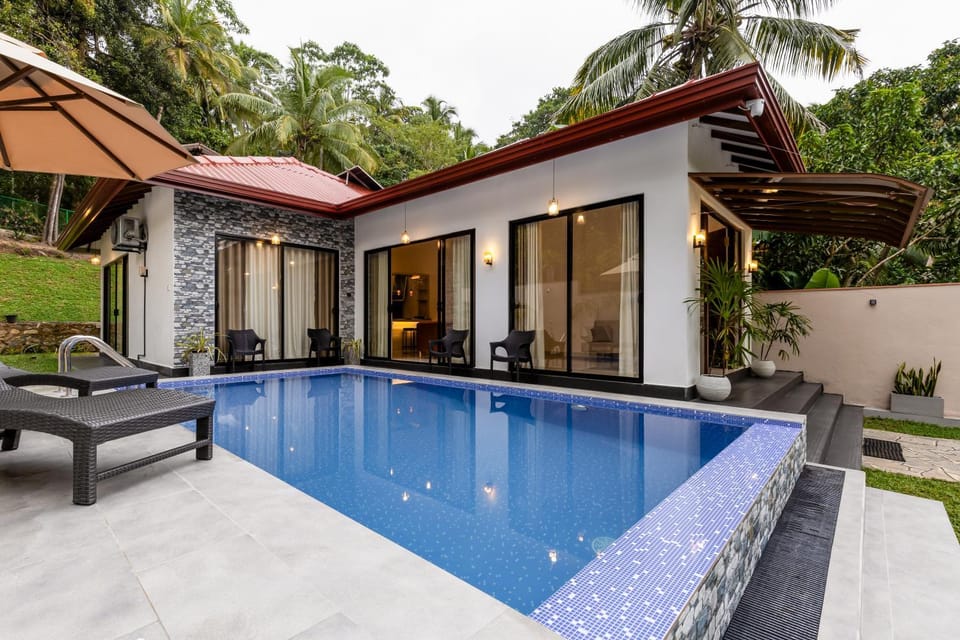 Property building, Pool view, Swimming pool, Swimming pool