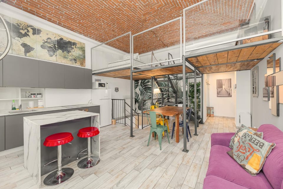 Loft Calandra in Turin Center Apartment in Turin