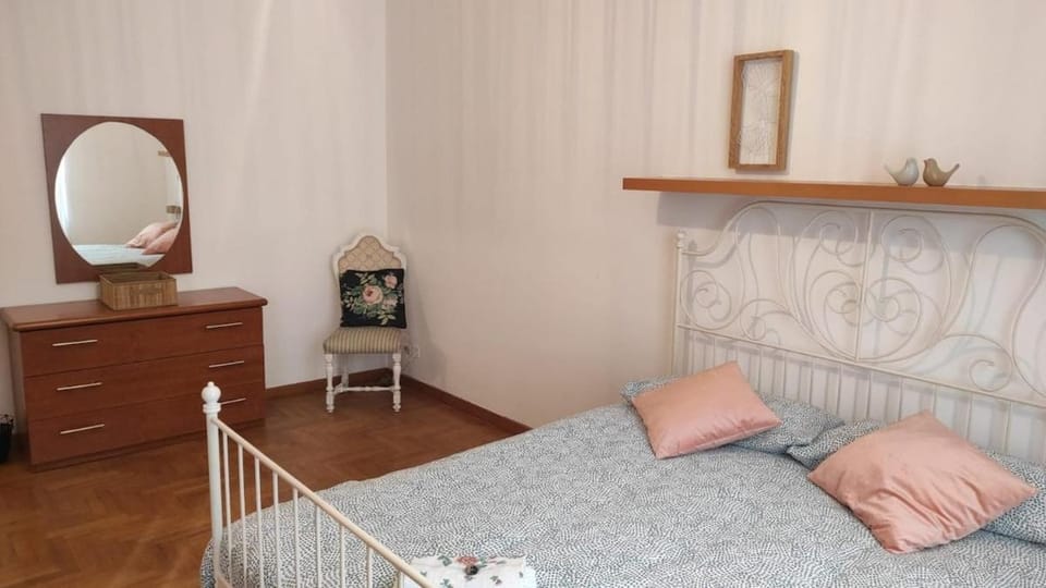 Marietta's House - San Giovanni - Up to 3 Rooms Apartment in Rome