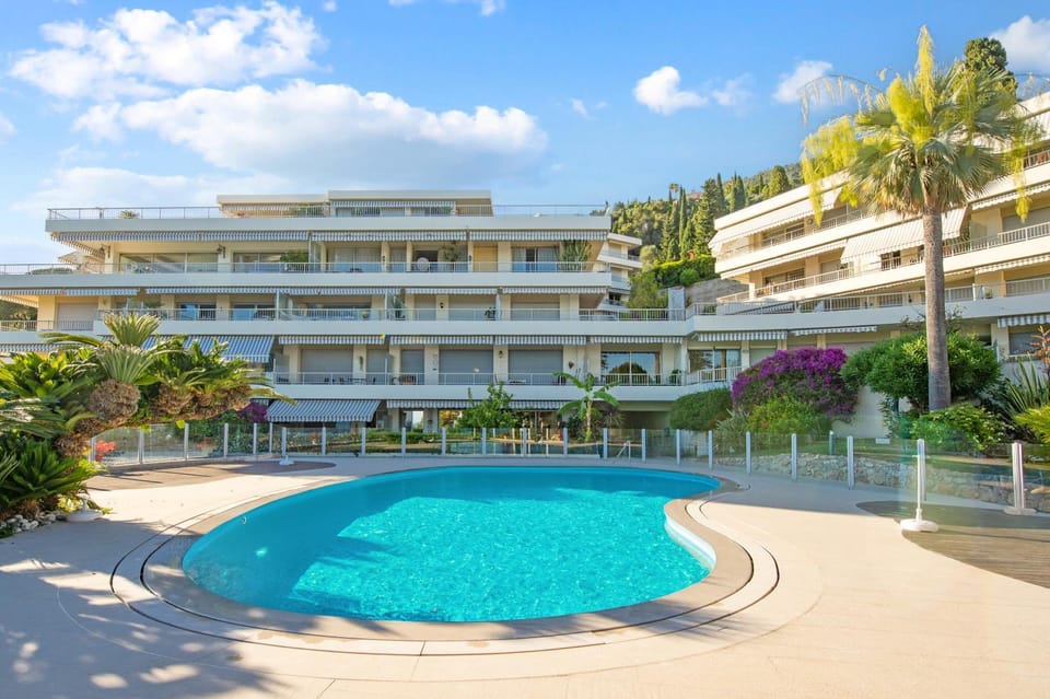 Spring, Day, Garden, Garden view, Pool view, Swimming pool
