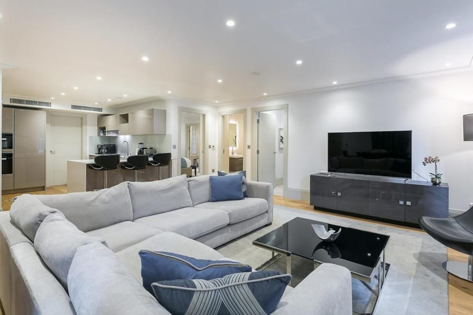 Mayfair Platinum Residence, Park Lane PL12A Apartment in City of Westminster
