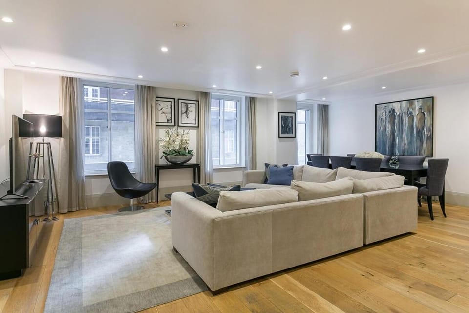 Mayfair Platinum Residence, Park Lane PL12A Apartment in City of Westminster