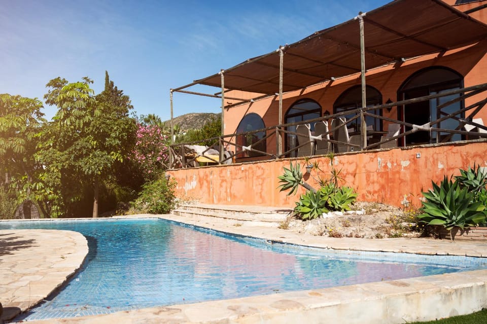 Property building, Swimming pool