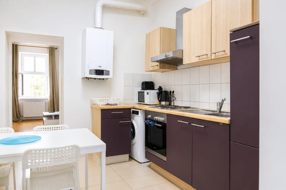 Kitchen or kitchenette, Dining area, oven, stove, toaster