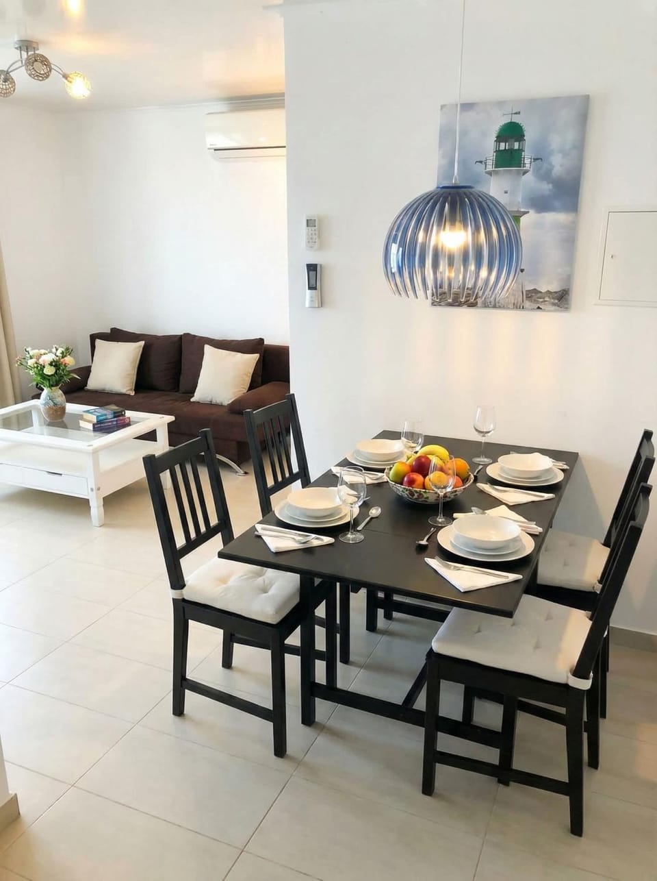 Seating area, Dining area