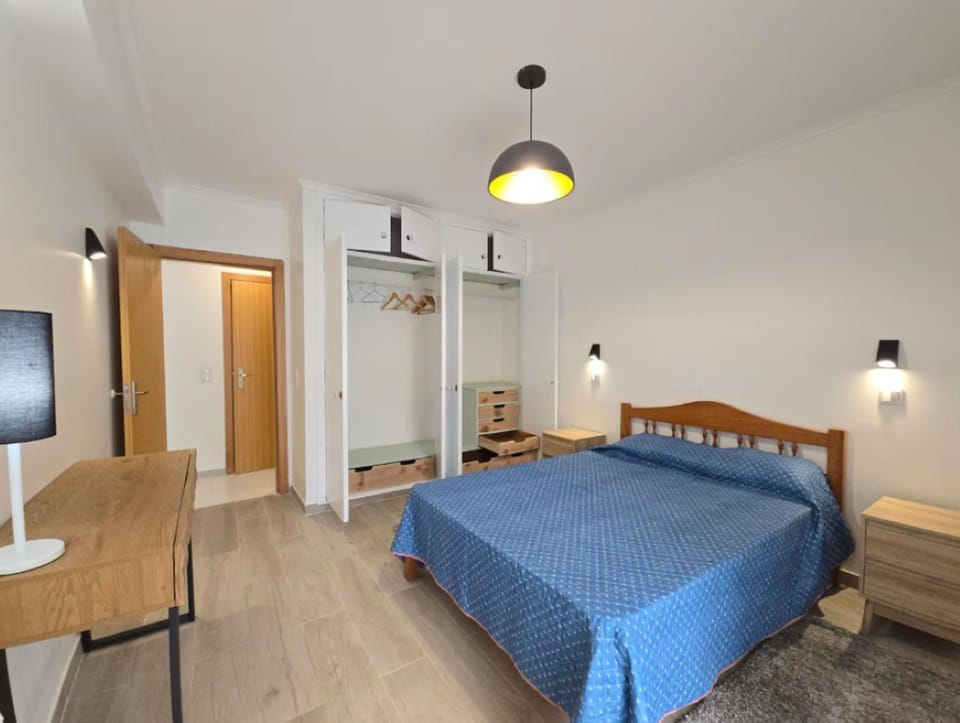 Bed, Bedroom