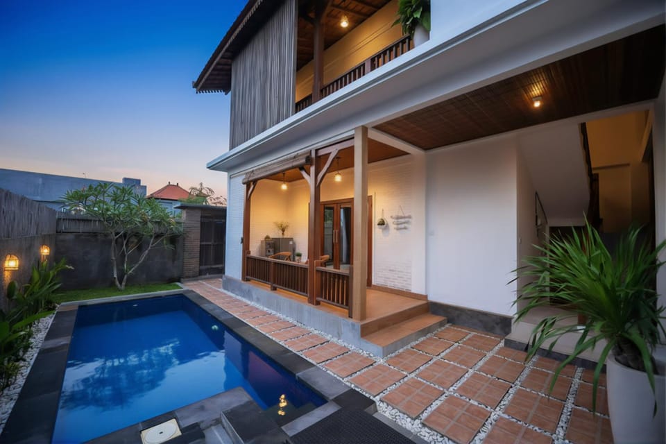 Property building, Swimming pool