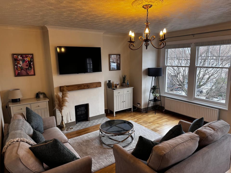 2 bed apartment close to beach Apartment in Herne Bay