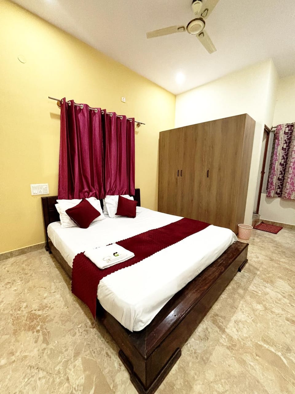 Bedroom, wardrobe