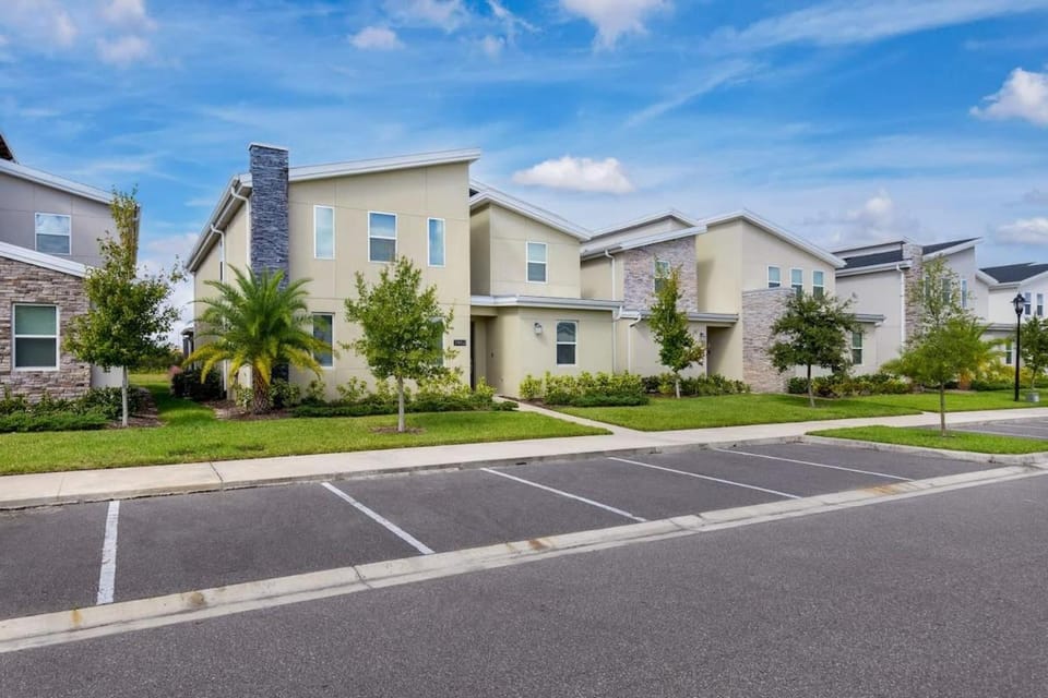 Your Beautiful Hideaway 9-Bedroom Luxury Villa Villa in Kissimmee