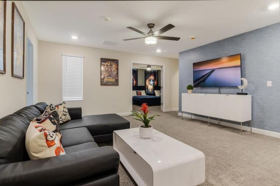 Your Beautiful Hideaway 9-Bedroom Luxury Villa Villa in Kissimmee