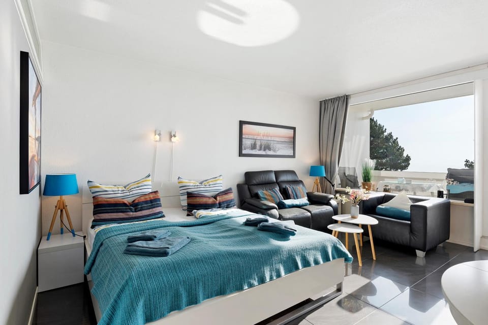 Property building, Living room, Bedroom
