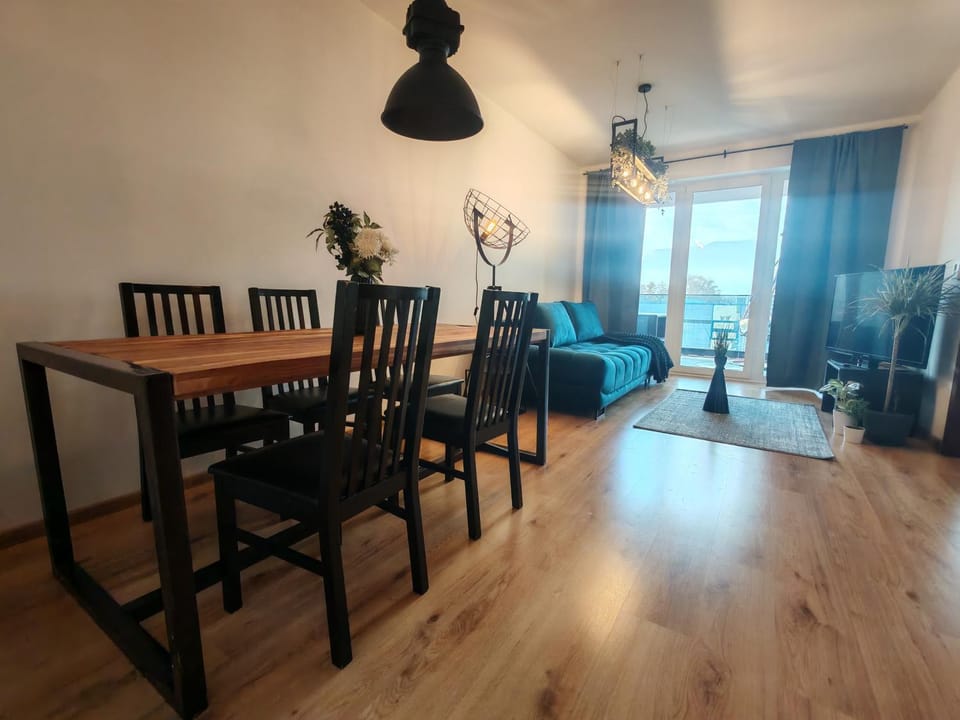 Apartmán s výhľadom na Martinské hole v industriálnom štýle Apartment in Slovakia
