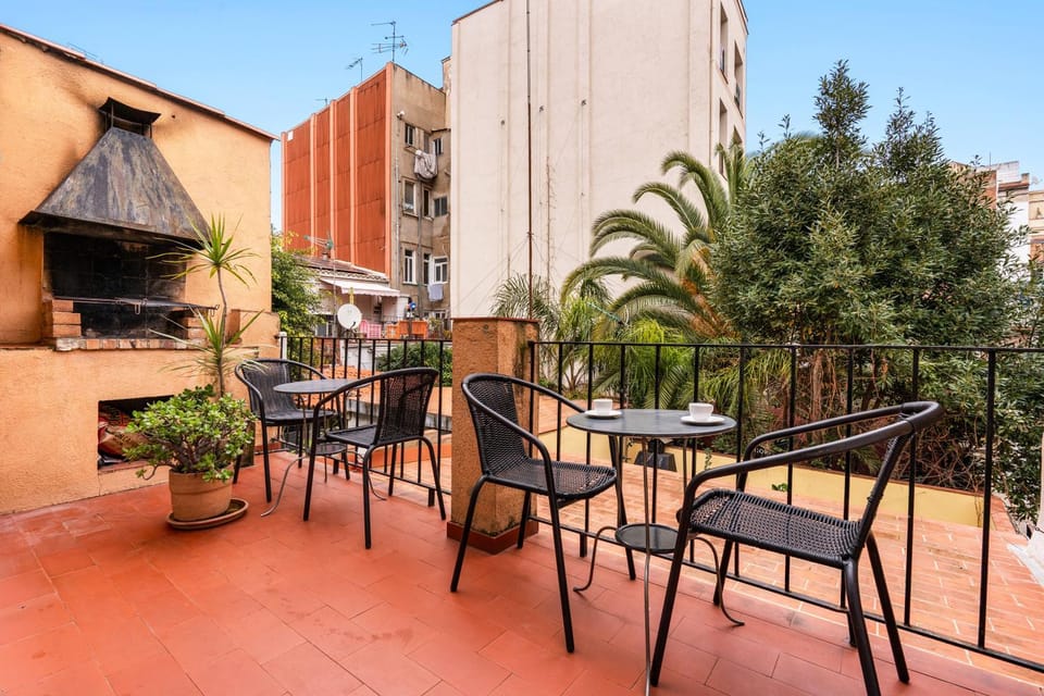 Gràcia Loft Terrace BBQ AC & Fiber Wi-Fi Apartment in Barcelona