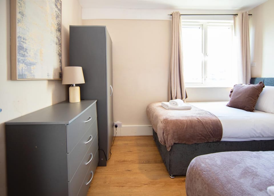 Bed, Bedroom, wardrobe