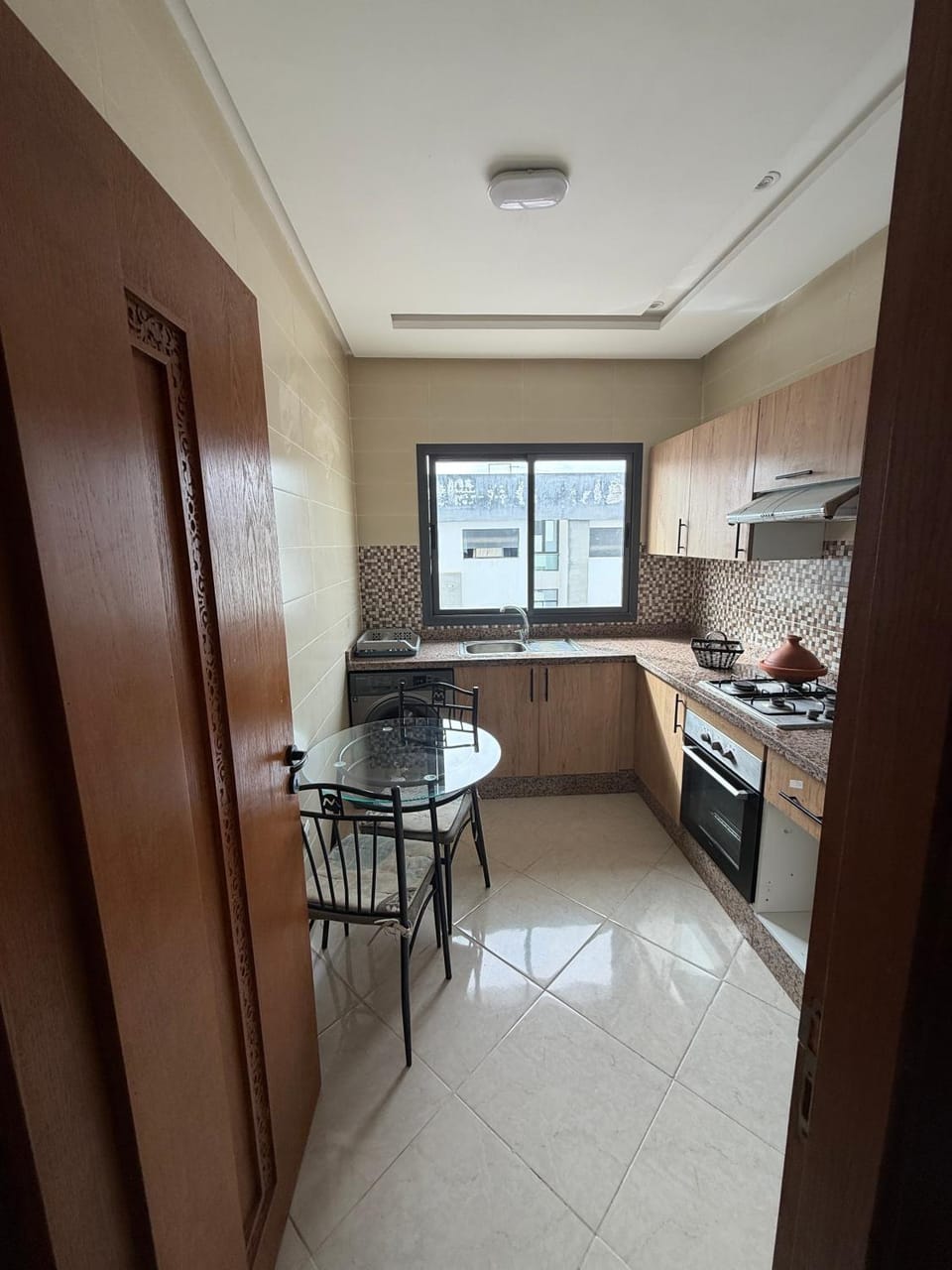 Cosy appartement à 3 min de Macdonald et gare de train Apartment in Rabat-Salé-Kénitra