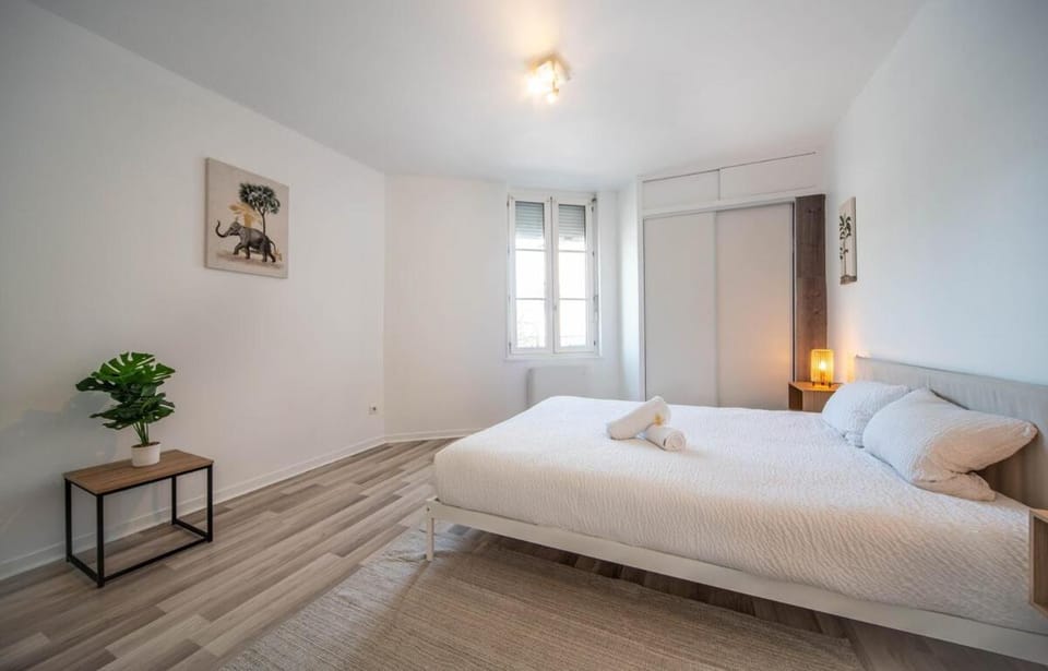 Le Petit Bonheur Apartment in Bourgogne-Franche-Comté