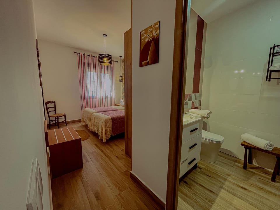 Bed, Bathroom, Photo of the whole room, Bedroom