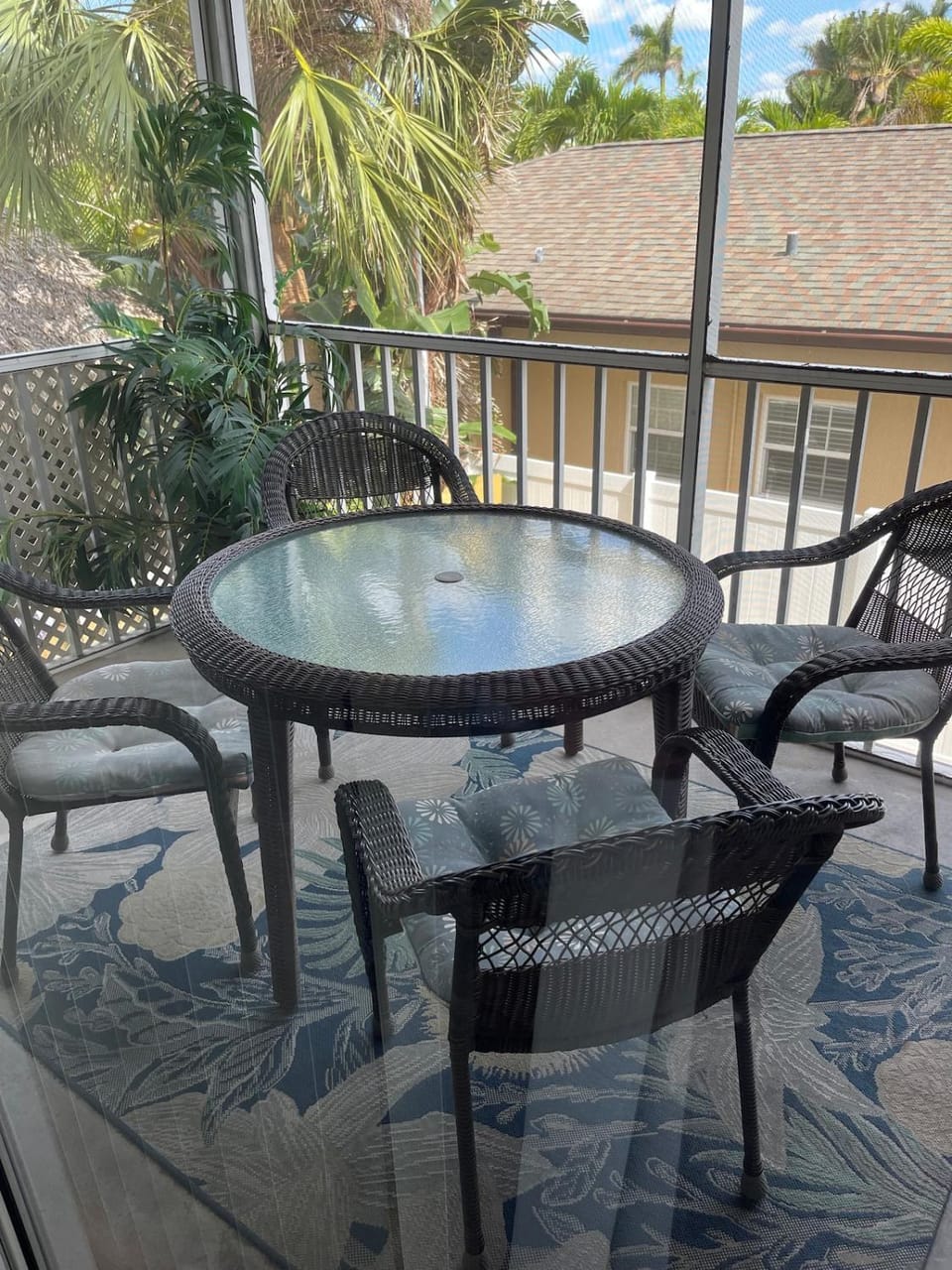 3bed, 2bath Townhouse with Pool, close to the Beach House in Florida