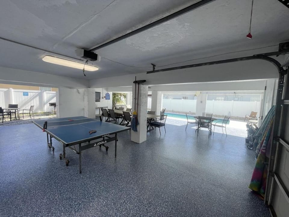 3bed, 2bath Townhouse with Pool, close to the Beach House in Florida