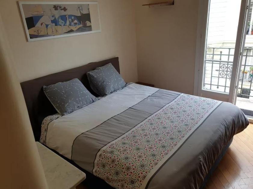 COZY T2 on Rossini Street Apartment in Nice