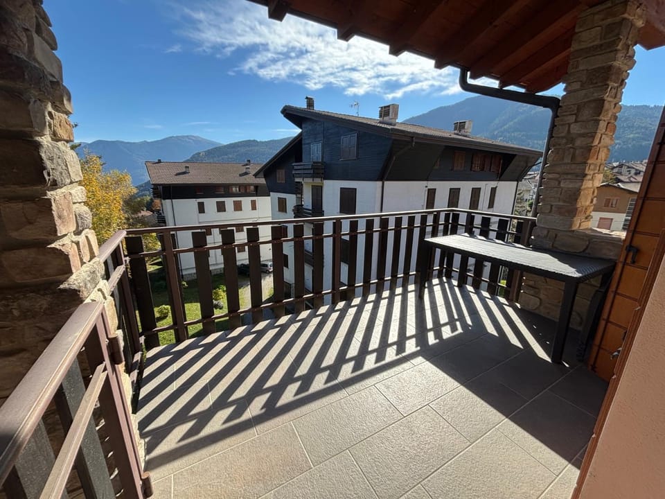 Natural landscape, View (from property/room), Balcony/Terrace, Mountain view