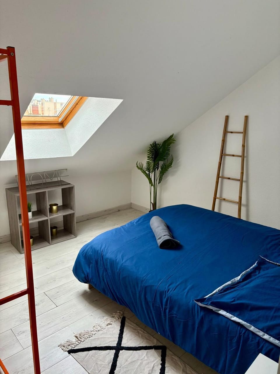 Appartement familial en plein centre ville Apartment in Montluçon