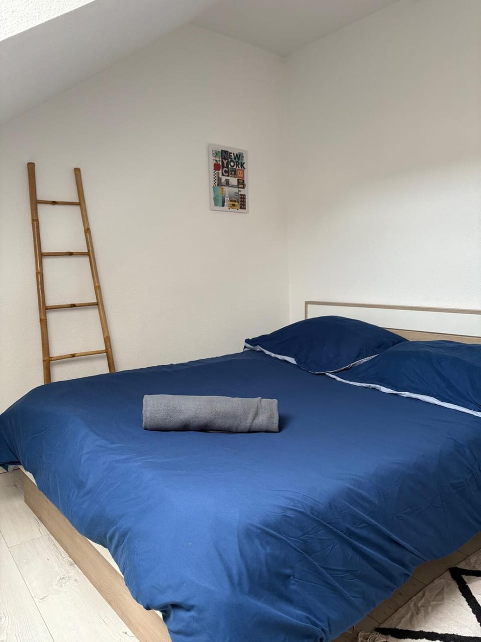 Appartement familial en plein centre ville Apartment in Montluçon