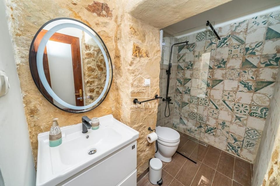 Charming villa with pool and unobstructed view Villa in Tangier