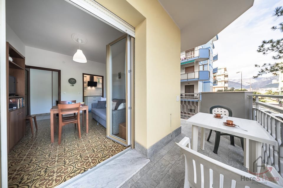 Day, Balcony/Terrace