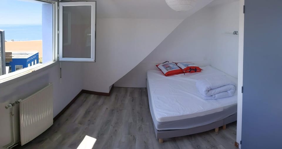 Sea View with beach at 20m Saint-Marc-sur-Mer Apartment in Saint-Nazaire