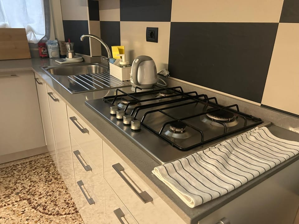 Appartamento storico con attrezzature moderne nel centro storico Apartment in Genoa