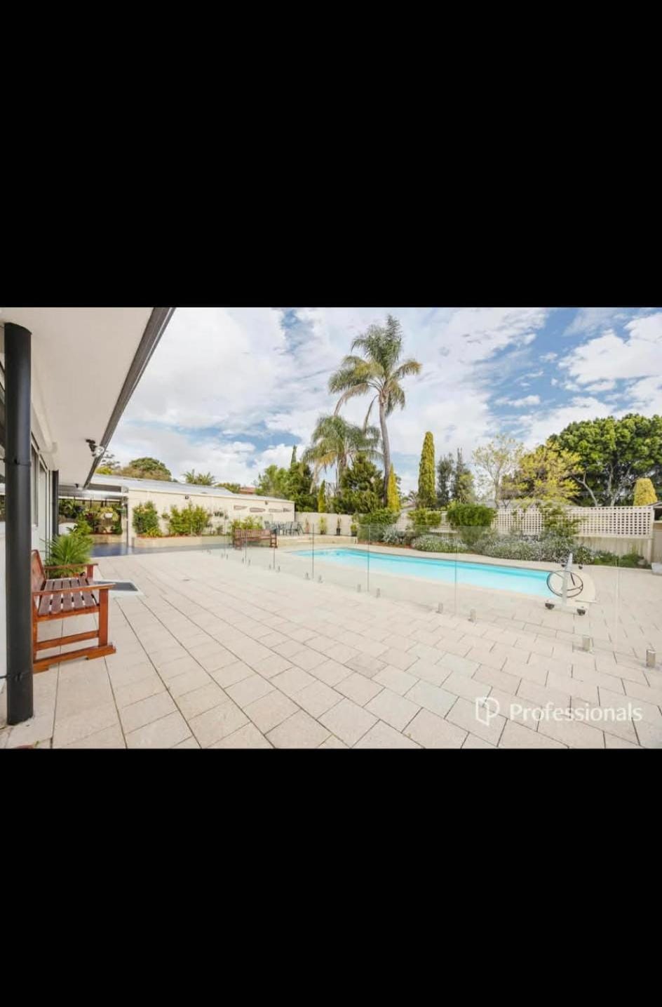 Swimming pool Mangaroo full house Apartment in Perth