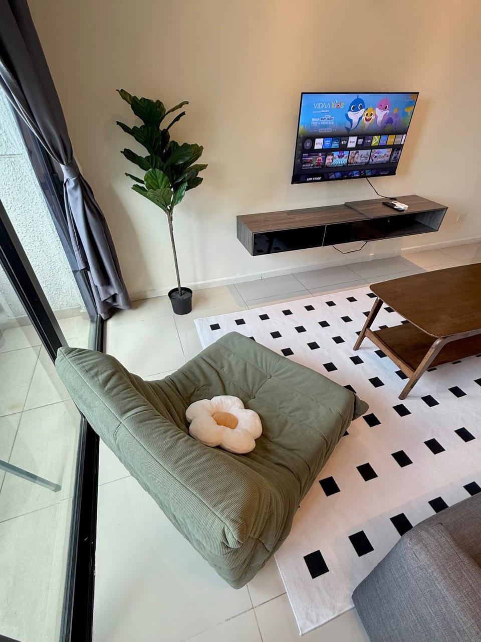 Communal lounge/ TV room, TV and multimedia, Living room, Seating area