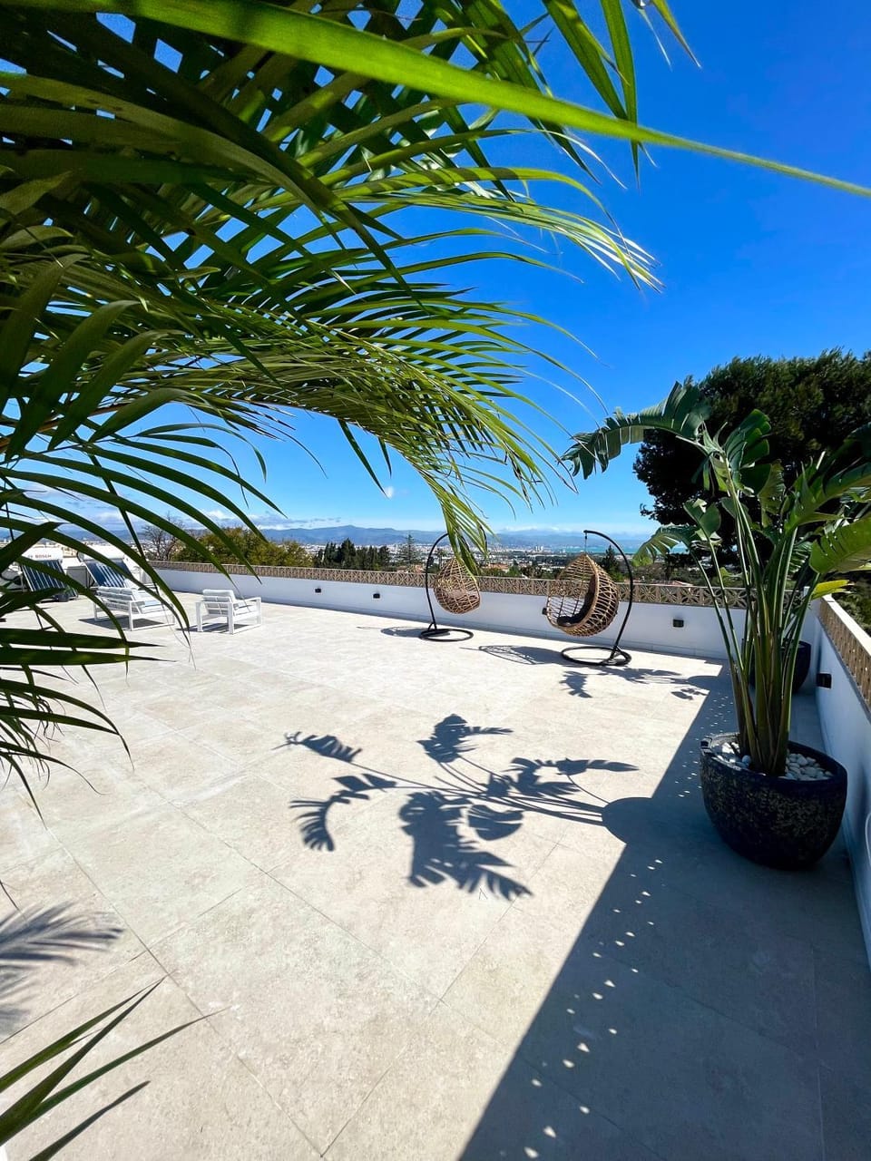 GRAND VILLA Costa del Sol, 9 bedrooms, up to 24 guests, sea view Villa in Valle del Guadalhorce