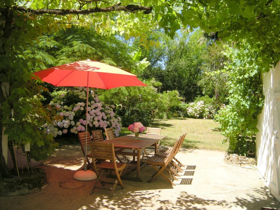 Balcony/Terrace, Dining area, Garden view