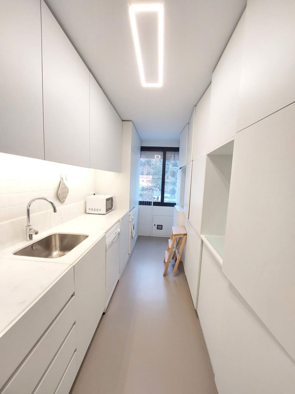 Kitchen or kitchenette, kitchen