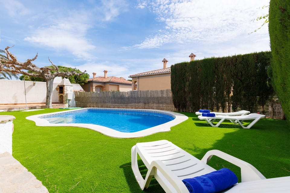 Garden, Swimming pool, sunbed