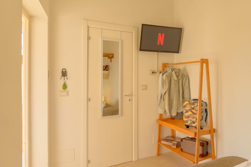 TV and multimedia, wardrobe