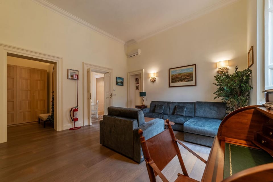 Fontanella Borghese 35 - FromHometoRome Apartment in Rome