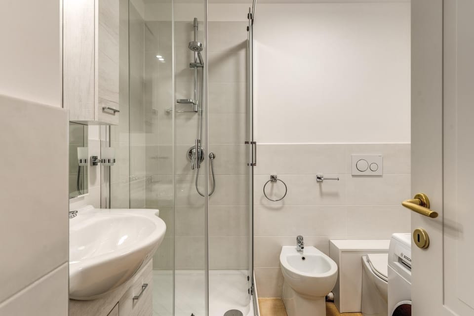 Fresh House Borgo Apartment in Rome