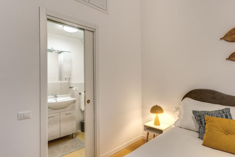 Fresh House Borgo Apartment in Rome